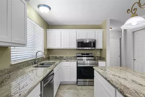 16703 Kingstowne Estates Dr, Wildwood, MO 63011 photo 5