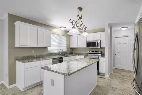 16703 Kingstowne Estates Dr, Wildwood, MO 63011 photo 4