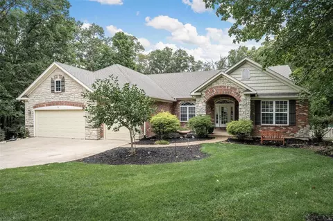20 Sunfish Dr, Defiance, MO 63341