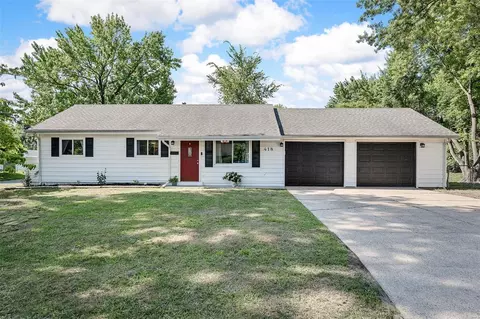 418 Prince Charles Dr, O'fallon, MO 63366