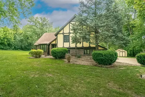 906 Oak Trail Ln, O'fallon, MO 63366