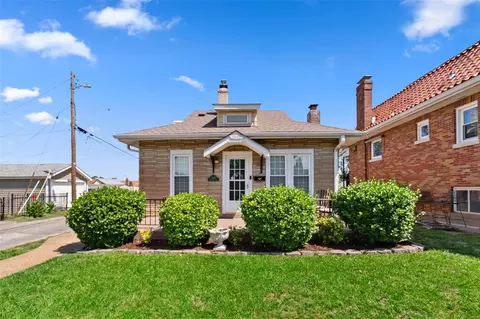 5449 Botanical Ave, Saint Louis, MO 63110