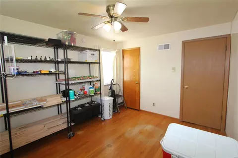 9321 Mackenzie Rd, Saint Louis, MO 63123 photo 17
