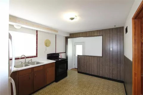 9321 Mackenzie Rd, Saint Louis, MO 63123 photo 12