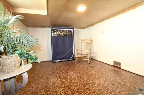 9321 Mackenzie Rd, Saint Louis, MO 63123 photo 20