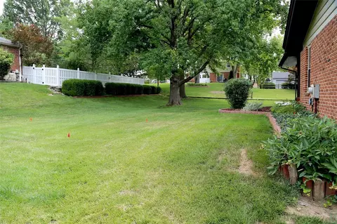 613 Claymont Dr, Ballwin, MO 63011 photo 36