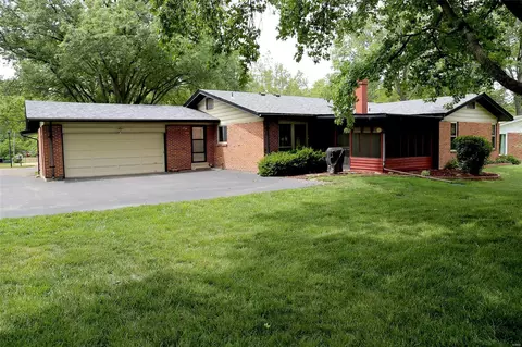 613 Claymont Dr, Ballwin, MO 63011 photo 33