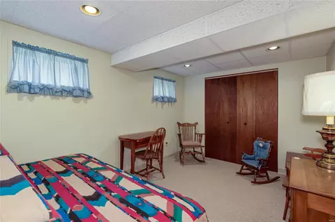 5487 Fireleaf Dr, Saint Louis, MO 63129 photo 34