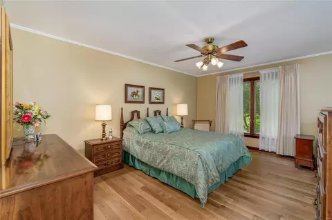 5487 Fireleaf Dr, Saint Louis, MO 63129 photo 24