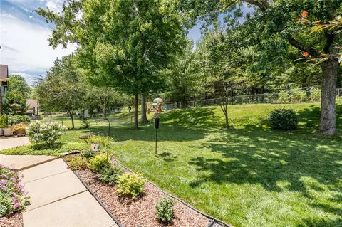 5487 Fireleaf Dr, Saint Louis, MO 63129 photo 37