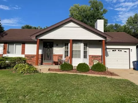 2125 Hungerford Dr, Florissant, MO 63031