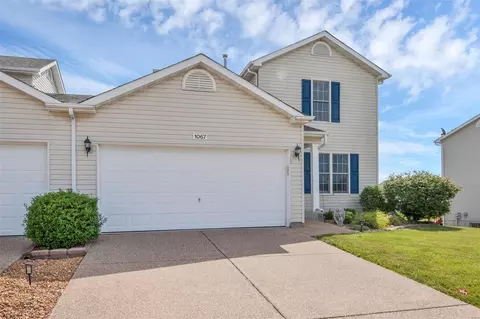 1067 Chesterfield Dr, Wentzville, MO 63385
