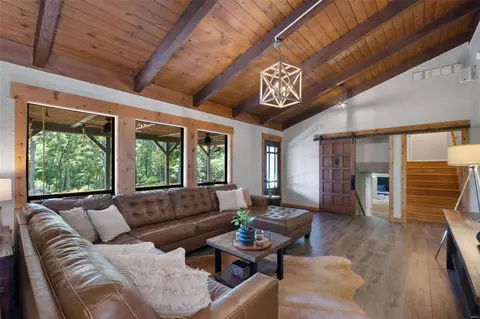 4751 Chateau Ln, Wildwood, MO 63069