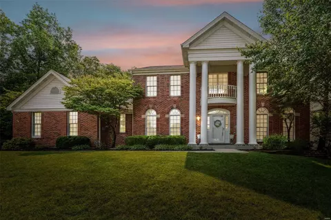 13321 Bahnfyre Dr, Saint Louis, MO 63128