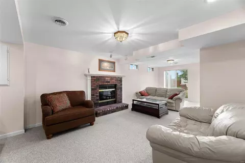 6318 Long Timber Dr, O'fallon, MO 63368 photo 13