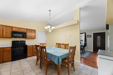 6318 Long Timber Dr, O'fallon, MO 63368 photo 8