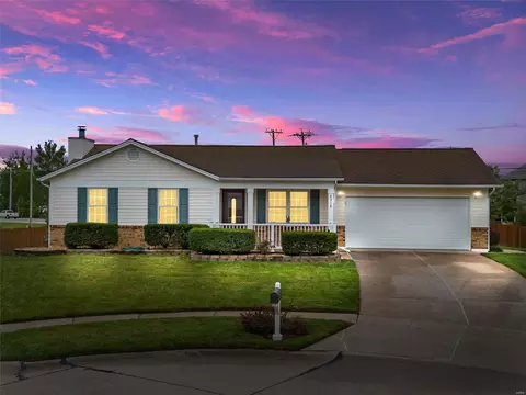 6318 Long Timber Dr, O'fallon, MO 63368