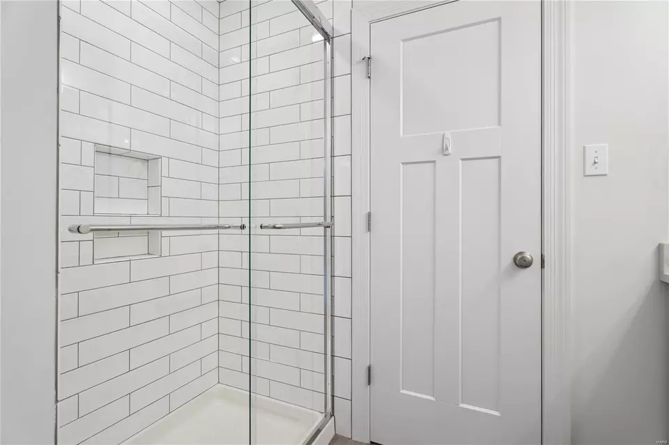  1329 Grandview Dr, Saint Louis, MO 63122 photo 24