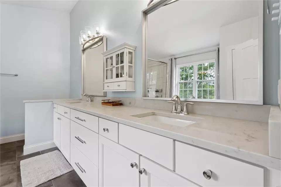  1329 Grandview Dr, Saint Louis, MO 63122 photo 16