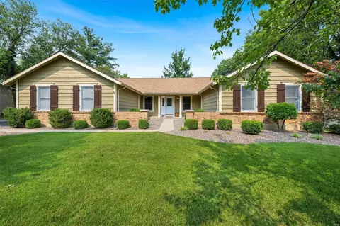224 Copperwood Trl, Saint Charles, MO 63304