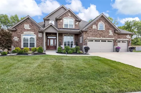 1032 Bellevaux Pl, Saint Charles, MO 63301