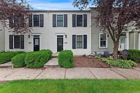 3229 S Civic Green Way, Saint Charles, MO 63301