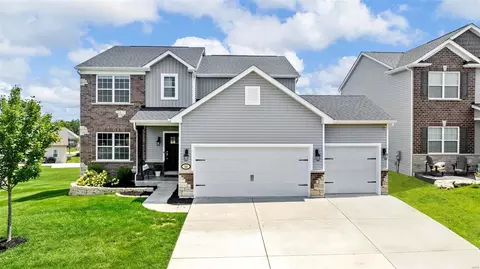 318 Regents Park Ave, Wentzville, MO 63385