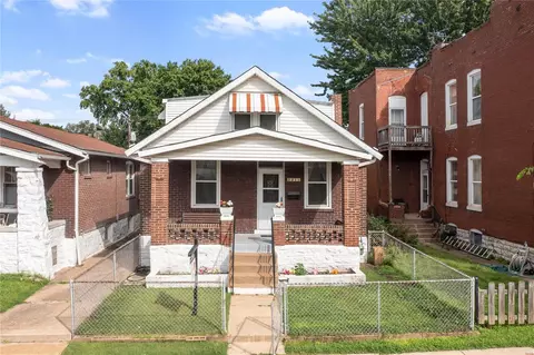 7315 Minnesota Ave, Saint Louis, MO 63111