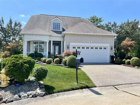 96 Avian Ct, Lake Saint Louis, MO 63367