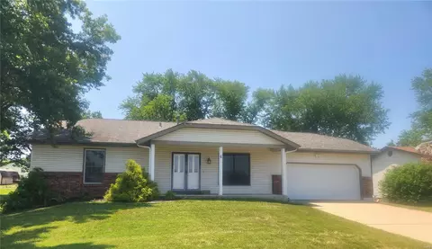 6 Steiert Dr, Saint Peters, MO 63376