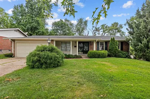 1415 Haviland Dr, Saint Louis, MO 63137