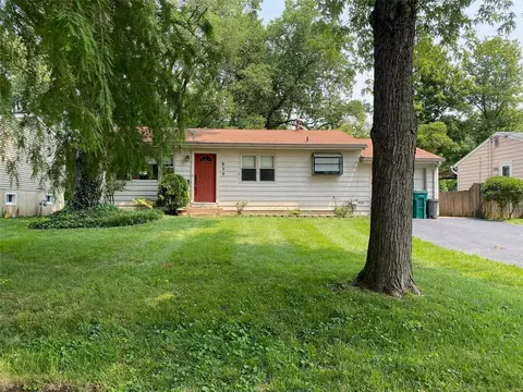 839 N Forest Ave, Saint Louis, MO 63119