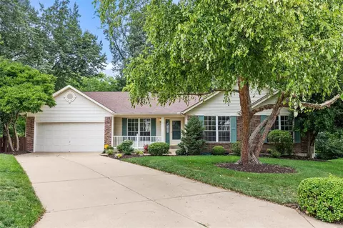 840 Brookwood Bend Trl, Saint Peters, MO 63376