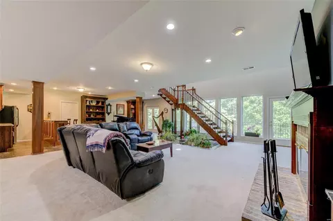 807 Timber Glen Ln, Ballwin, MO 63021 photo 30