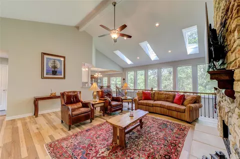 807 Timber Glen Ln, Ballwin, MO 63021 photo 7