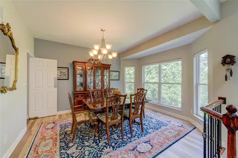 807 Timber Glen Ln, Ballwin, MO 63021 photo 9