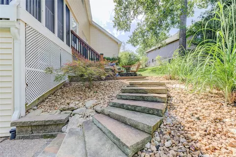 807 Timber Glen Ln, Ballwin, MO 63021 photo 44