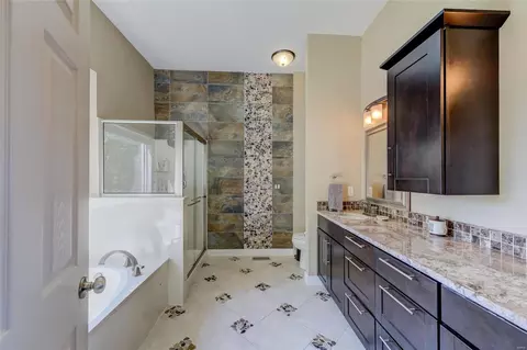 807 Timber Glen Ln, Ballwin, MO 63021 photo 22