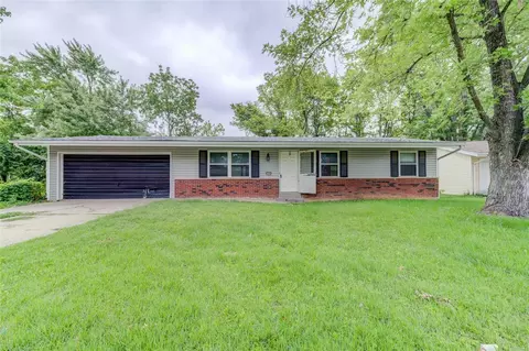 1732 Christine Dr, Saint Charles, MO 63303