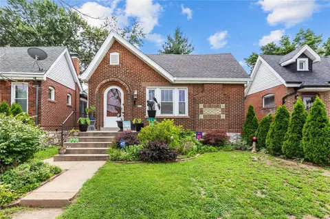 4074 Quincy St, Saint Louis, MO 63116