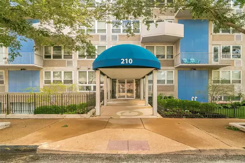 210 N 17th St #607, Saint Louis, MO 63103