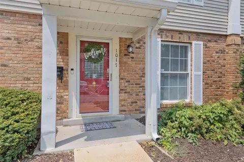 1017 Mersey Bend Dr, Saint Louis, MO 63129