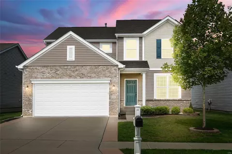 606 Wilmer Meadow Dr, Wentzville, MO 63385