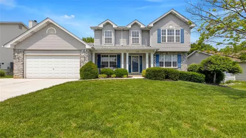 3336 Saddleridge Dr, Saint Charles, MO 63301