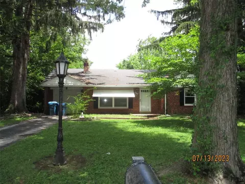 1361 Thatcher Ave, Saint Louis, MO 63135