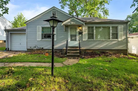 1268 Bliss Dr, Saint Louis, MO 63137