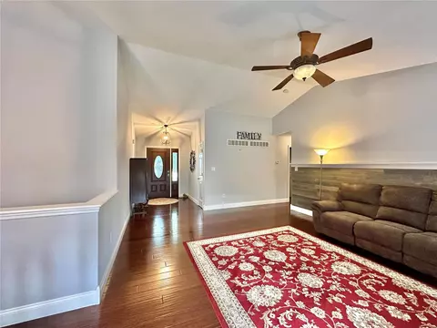 114 W Park Cir, O'fallon, MO 63366 photo 7