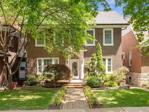 6347 Alamo Ave, Clayton, MO 63105