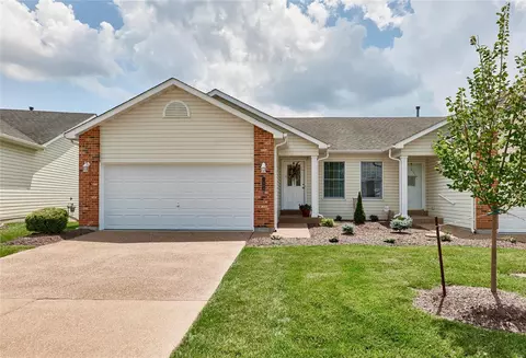 1508 Rosedale Dr, O'fallon, MO 63366