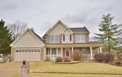 2520 Maple Tree Dr, Saint Charles, MO 63303